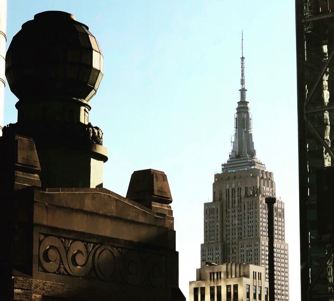 LOW ANGLE VIEW OF HISTORIC BUILDING AGAINST SKY