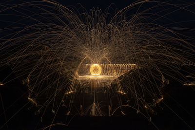 Light painting / light drawing with fire and steel wool creative light painting 