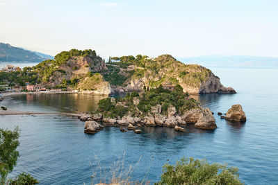 Isola bella island near taormina, sicily, italy beautiful small island in waters of the ionian sea