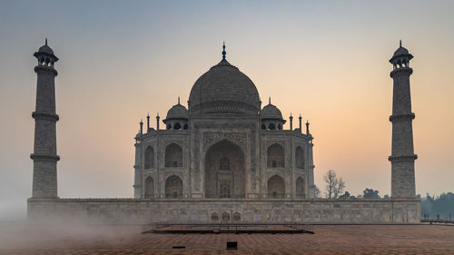 Taj mahal is an ivory white marble mausoleum on yamuna river, agra, uttar pradesh, india.