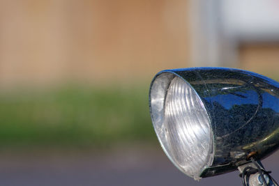 Close-up of old electric lamp