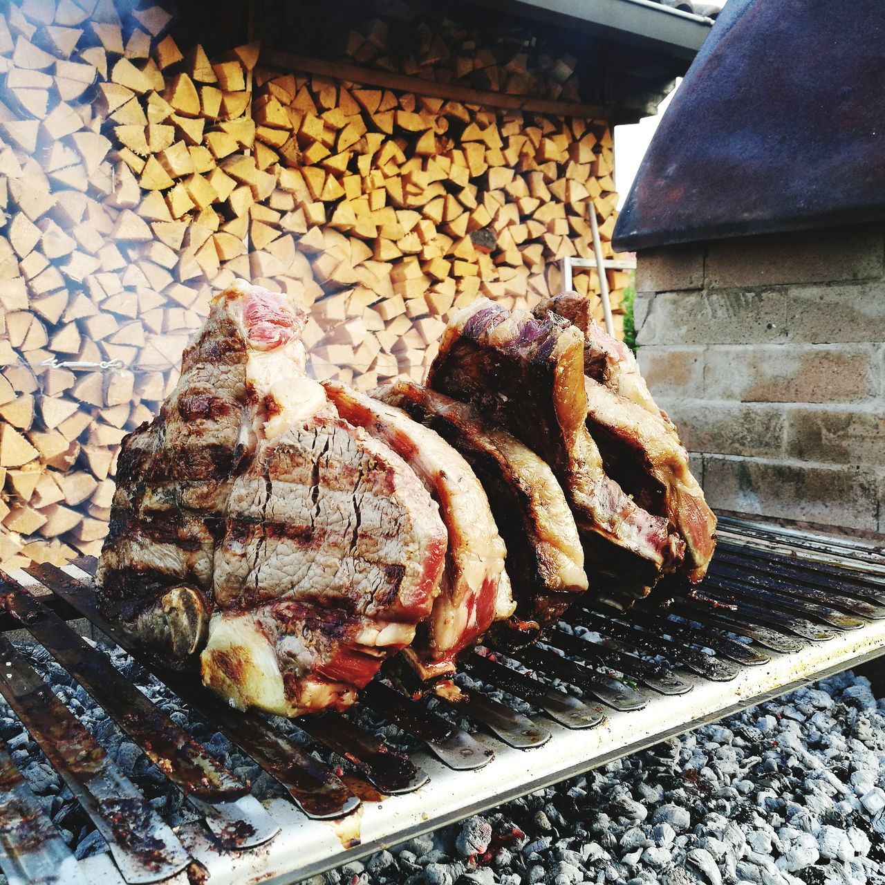 food, food and drink, meat, barbecue, preparation, freshness, barbecue grill, no people, grilled, healthy eating, metal, still life, wellbeing, close-up, roasted, preparing food, grid, chicken, chicken meat, high angle view, white meat, temptation, snack, sweetcorn