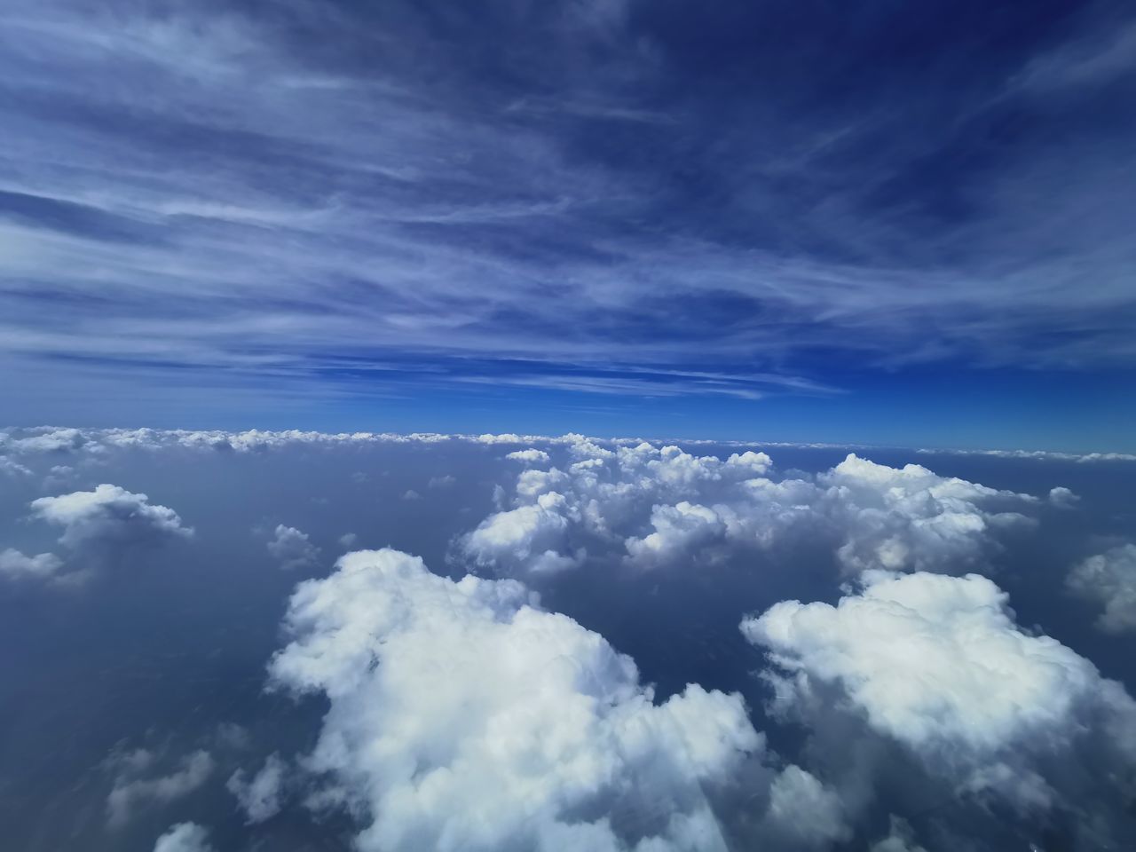 LOW ANGLE VIEW OF CLOUDSCAPE