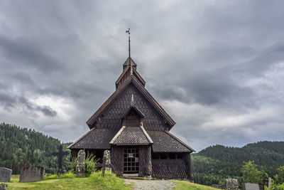 Eidsborg stave church against sky