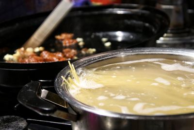 Close-up of spaghetti in cooking pan