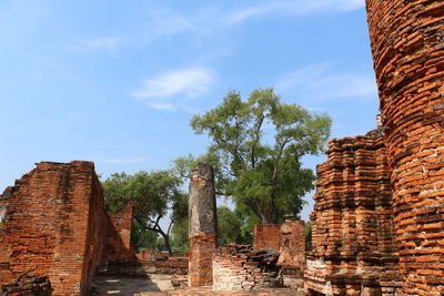 View of old ruin building against sky