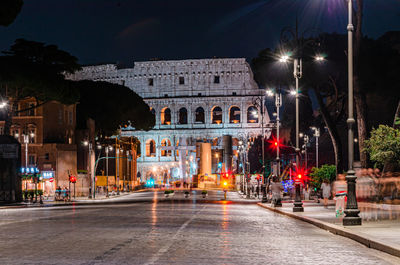 Long exposure, at night, to the colosseum