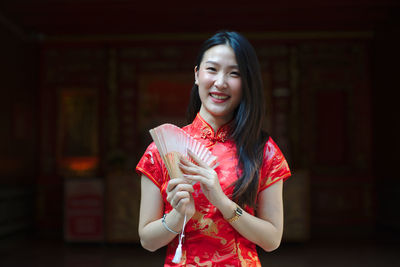 Portrait of a smiling young woman