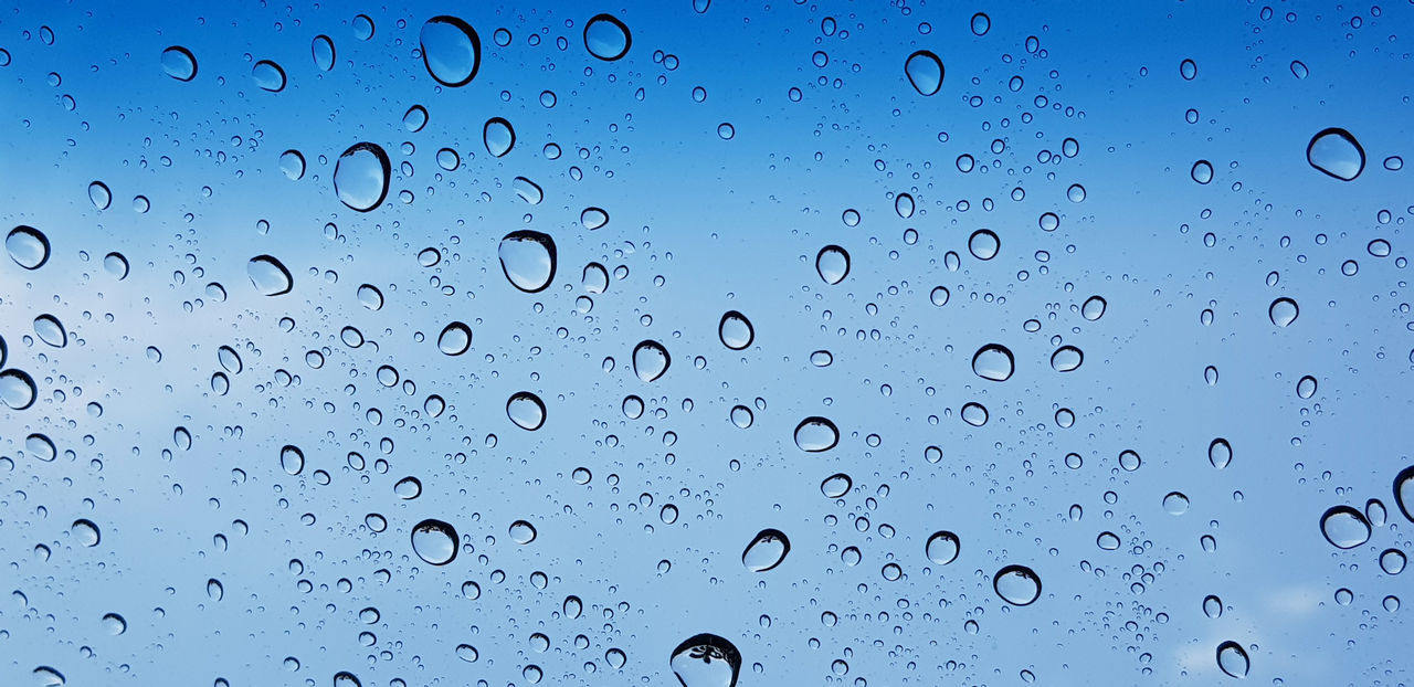 drop, water, wet, backgrounds, no people, full frame, transparent, nature, close-up, window, rain, blue, glass, indoors, pattern, purity, sky, raindrop, abstract, simplicity, freshness, black and white, circle, shape, geometric shape