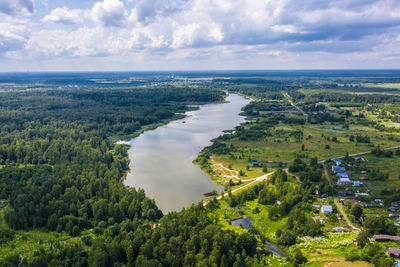 A large reservoir near the village of ushakovka, ivanovo region. photo taken from a drone.