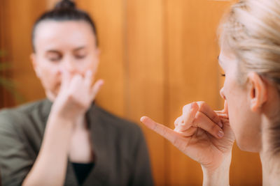 Nadi shodhana pranayama, alternate nostril breathing