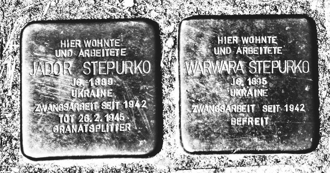 "Warwara , Jador Stepurko" Frohnstrasse 9 , Monheim am Rhein "TNZBH" Warwara Stepurko (born 1895) from the Ukraine. Forced labor since 1942, most recently with Aloys Herriger at the Frohnhof, experienced the liberation. Jador Stepurko (born 1889) from the Ukraine. Forced labor since 1942, most recently with Aloys Herriger at the Frohnhof, died on February 26, 1945 after being hit by shrapnel. Monheim Monheim Am Rhein Monheim Mitte Stolpersteine Struikelsteen Jador Stepurko Wawara Stepurko Nazism Facism