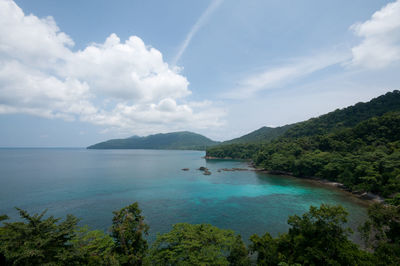 Goa sarang, cave of bat, in weh island, aceh. goa sarang is one of the most adventure rock cave.