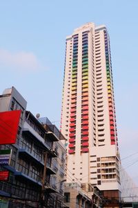 Low angle view of skyscraper against sky