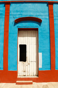 White door , bayamo - cuba