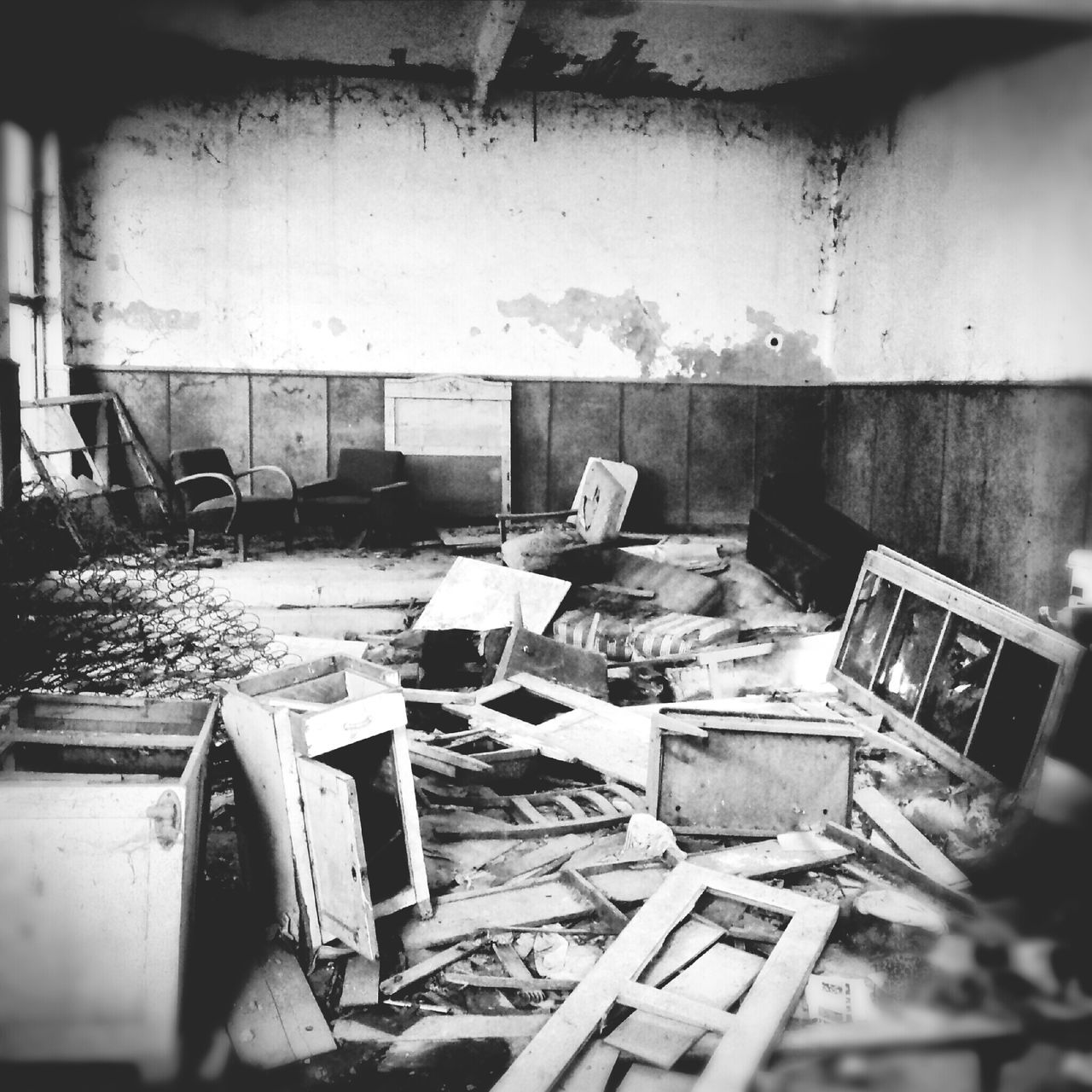 abandoned, indoors, obsolete, messy, damaged, chair, old, built structure, architecture, dirty, run-down, deterioration, empty, absence, day, bad condition, table, wall - building feature, house, weathered