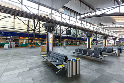 Empty seats in airport