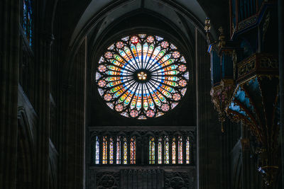 Low angle view of ceiling