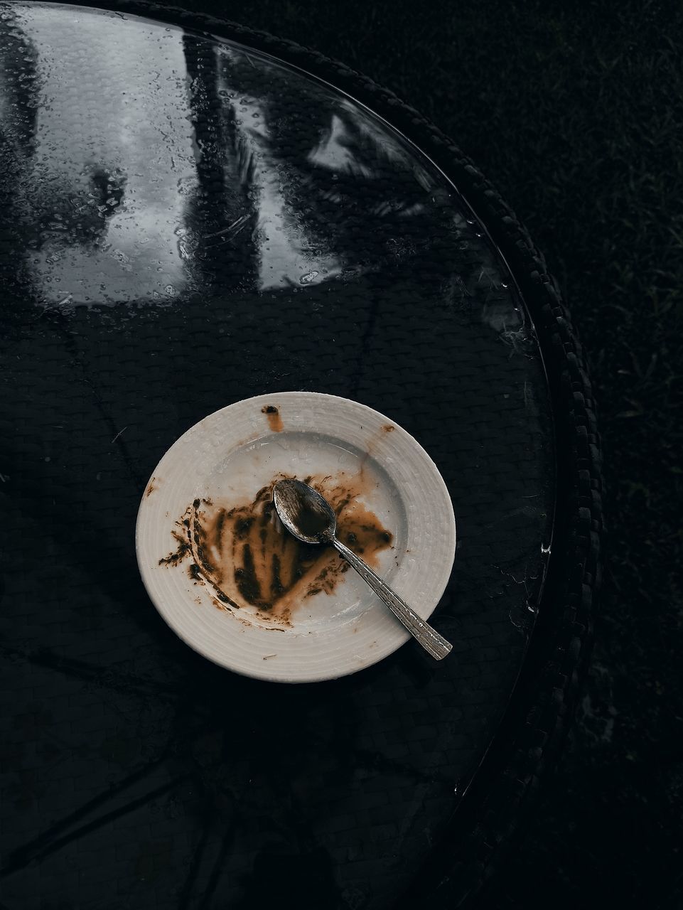 HIGH ANGLE VIEW OF FOOD IN A PLATE