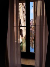 Reflection of window on mirror