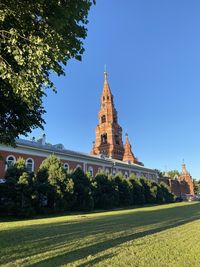 View of temple building against clear sky