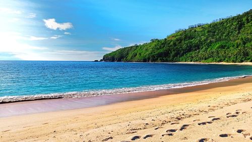 Scenic view of sea against sky in senggigi beach nov-2020