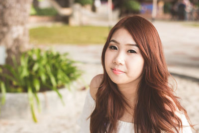 Portrait of a beautiful young woman