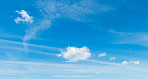 Low angle view of vapor trail in sky