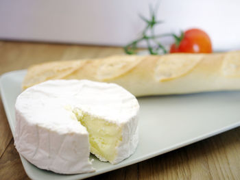 Close-up of bread in plate on table