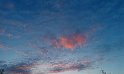 Low angle view of cloudy sky