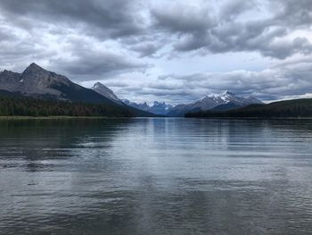 Maligne lake, jasper national park, ab, canada