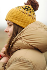 Portrait of woman wearing hat