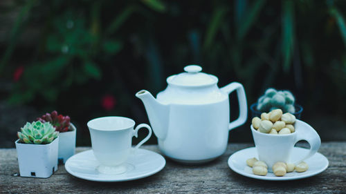 Coffee cup on table