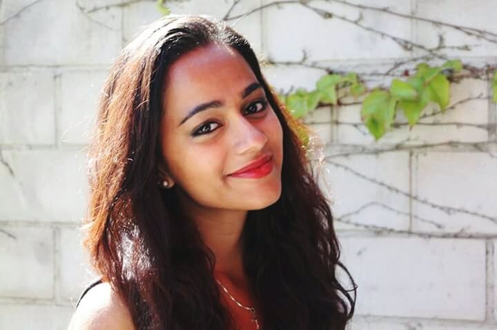 young women, young adult, long hair, person, portrait, looking at camera, lifestyles, headshot, front view, brown hair, focus on foreground, black hair, leisure activity, medium-length hair, smiling, close-up, indoors