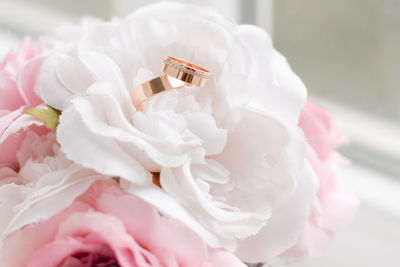 Close-up of pink rose bouquet