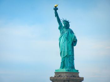 Statue of liberty against sky