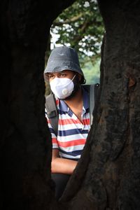 A guy put a mask in locally to avoid this pandemic corona situation