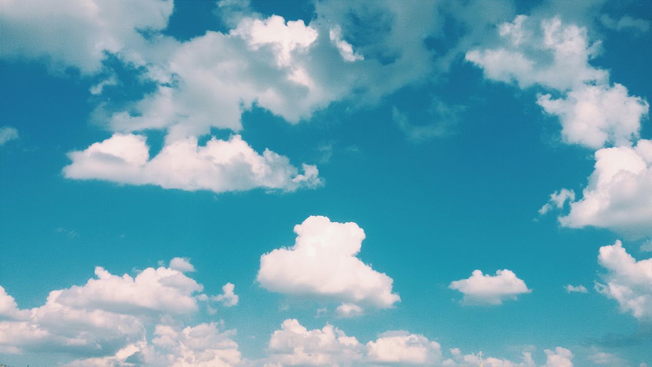 sky, blue, low angle view, cloud - sky, sky only, beauty in nature, tranquility, nature, scenics, backgrounds, cloud, white color, tranquil scene, cloudscape, cloudy, full frame, day, idyllic, fluffy, outdoors