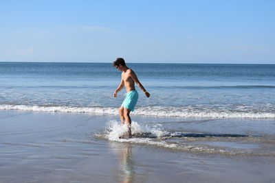 Skimboarding 