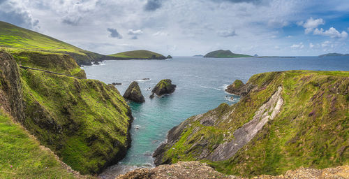 Turquoise water and islands at dunquin pier or harbour, dingle, wild atlantic way, kerry, ireland
