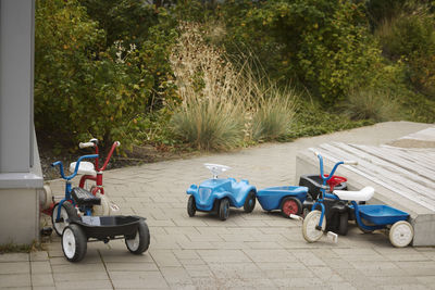 Kids tricycles and ride-on with trailer