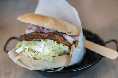 Shrimps topping fish burger