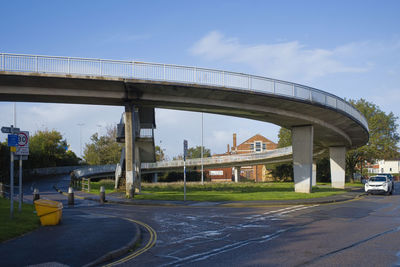 The pitreavie road footbridge that crosses the m25 and ports creek from cosham to portsmouth