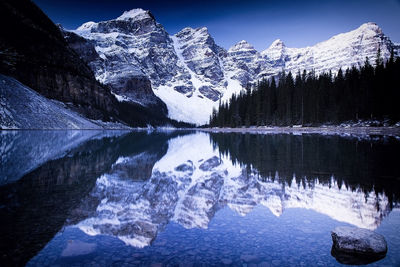 Moraine lake, canadian rockies - canada