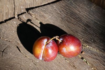 High angle view of apples on table