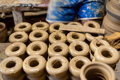 Ceramic vases for sale in maragogipinho in the city of aratuipe, bahia.