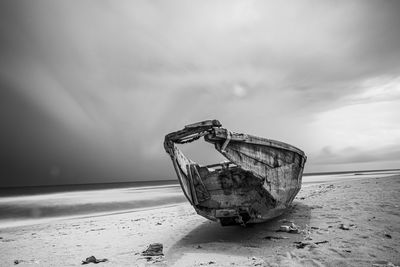 Abandoned boat on the beach