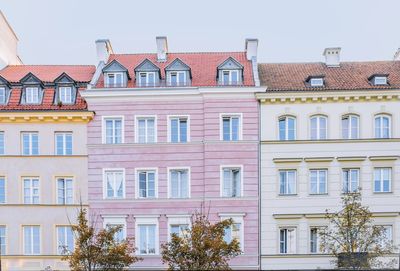 Facades in pastels