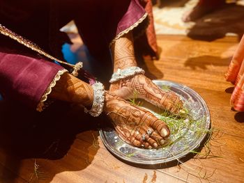 Cropped hand of person preparing food