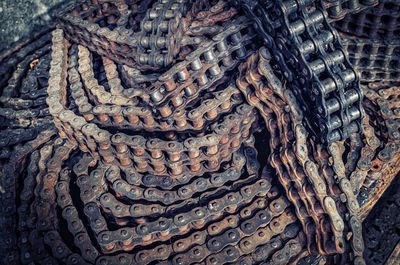 Texture of roller chains background. rusty old chains, chain gear mechanism